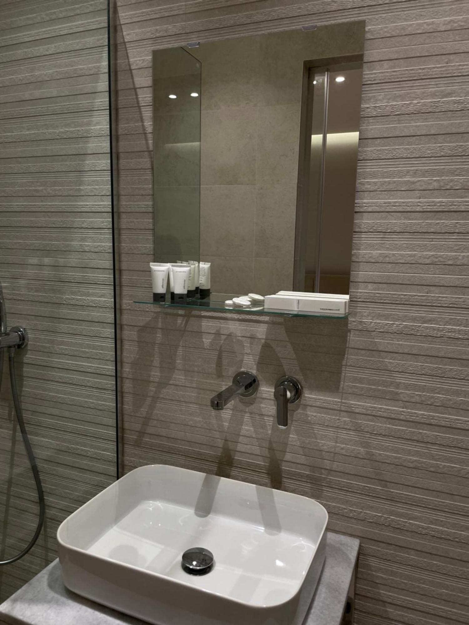 Amazon 8 Guesthouse Tirana Extérieur photo